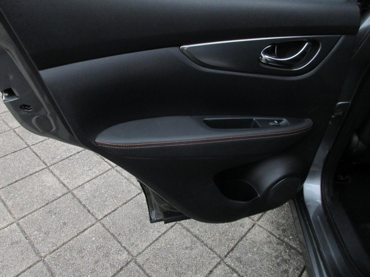 Nissan QASHQAI 1.3 140PK N-MOTION