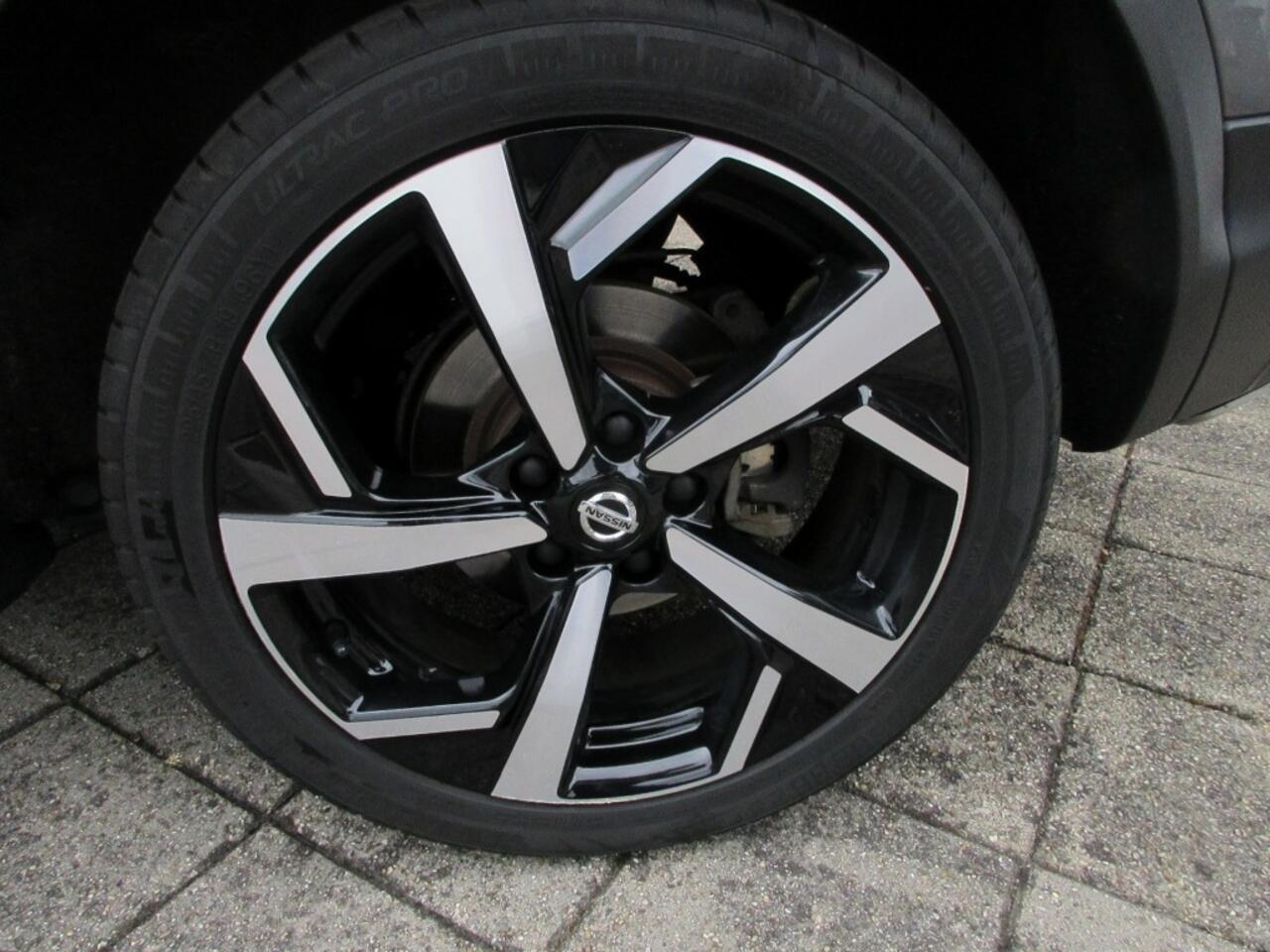 Nissan QASHQAI 1.3 140PK N-MOTION