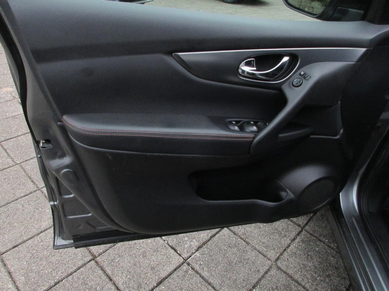 Nissan QASHQAI 1.3 140PK N-MOTION