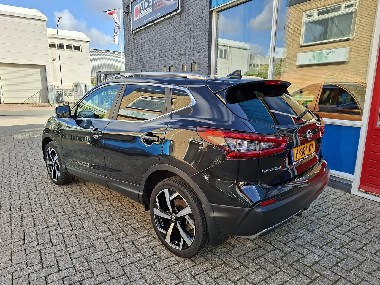 Nissan QASHQAI 1.3 DIG-T Tekna + Trekhaak Panoramadak RIJKLAAR