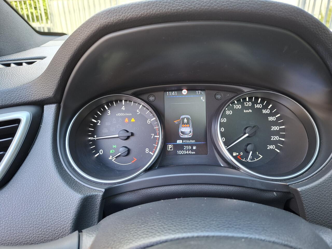 Nissan QASHQAI 1.3 DIG-T Tekna + Trekhaak Panoramadak RIJKLAAR