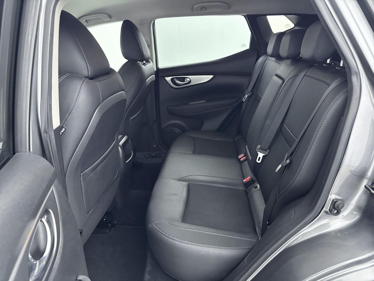 Nissan QASHQAI 1.3 DIG-T N-Connecta 140PK | Navigatie | 360 Camera | Stoelverwarming | Climate Control | Half-Leder | Cruise Control