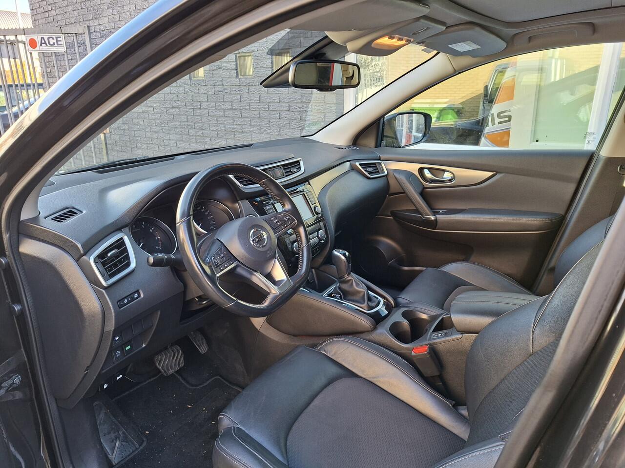 Nissan QASHQAI 1.3 DIG-T N-Connecta Automaat Panoramadak 360 Camera Navigatie RIJKLAAR