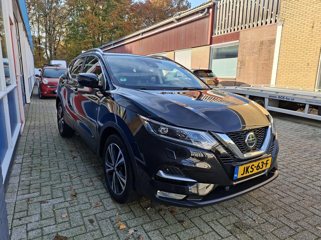 Nissan QASHQAI 1.3 DIG-T N-Connecta Automaat Panoramadak 360 Camera Navigatie RIJKLAAR
