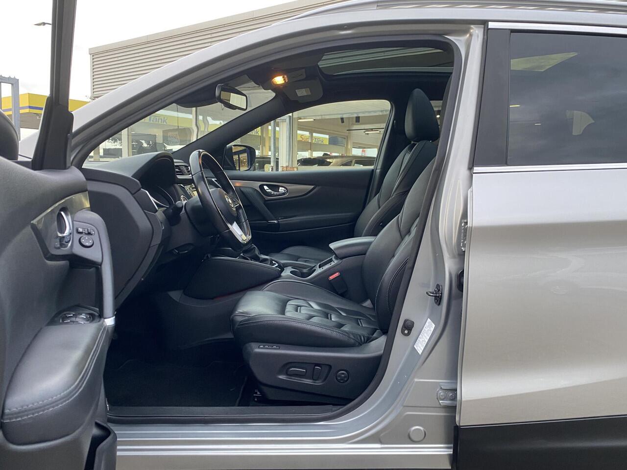 Nissan QASHQAI 1.3 DIG-T Tekna + / Automaat / Vol-Leder / Panodak / Elektr.-Stoelen met Geheugen / Stoelverwarming / 360°-Camera / Bose-Premium Audio / Cruise-Control / Climate-Control / Apple-Carplay & Android-Auto / Keyless / LED / DAB Radio-Bluetooth / Navi / PDC V+A