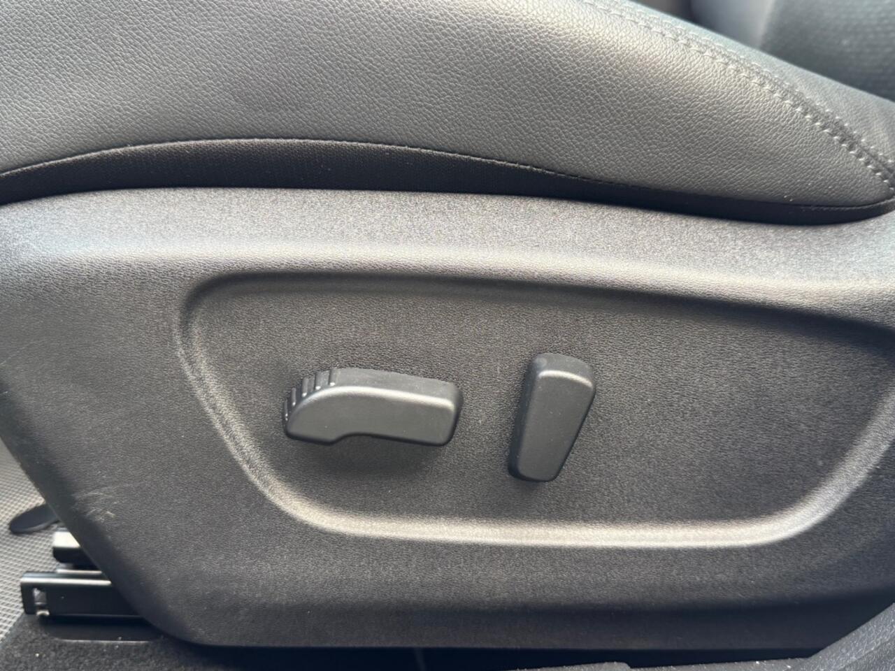 Nissan QASHQAI 1.3 DIG-T AUT. TEKNA 160PK HALF-LEER PANO-DAK 360-CAMERA NAVI AIRCO LMV PDC