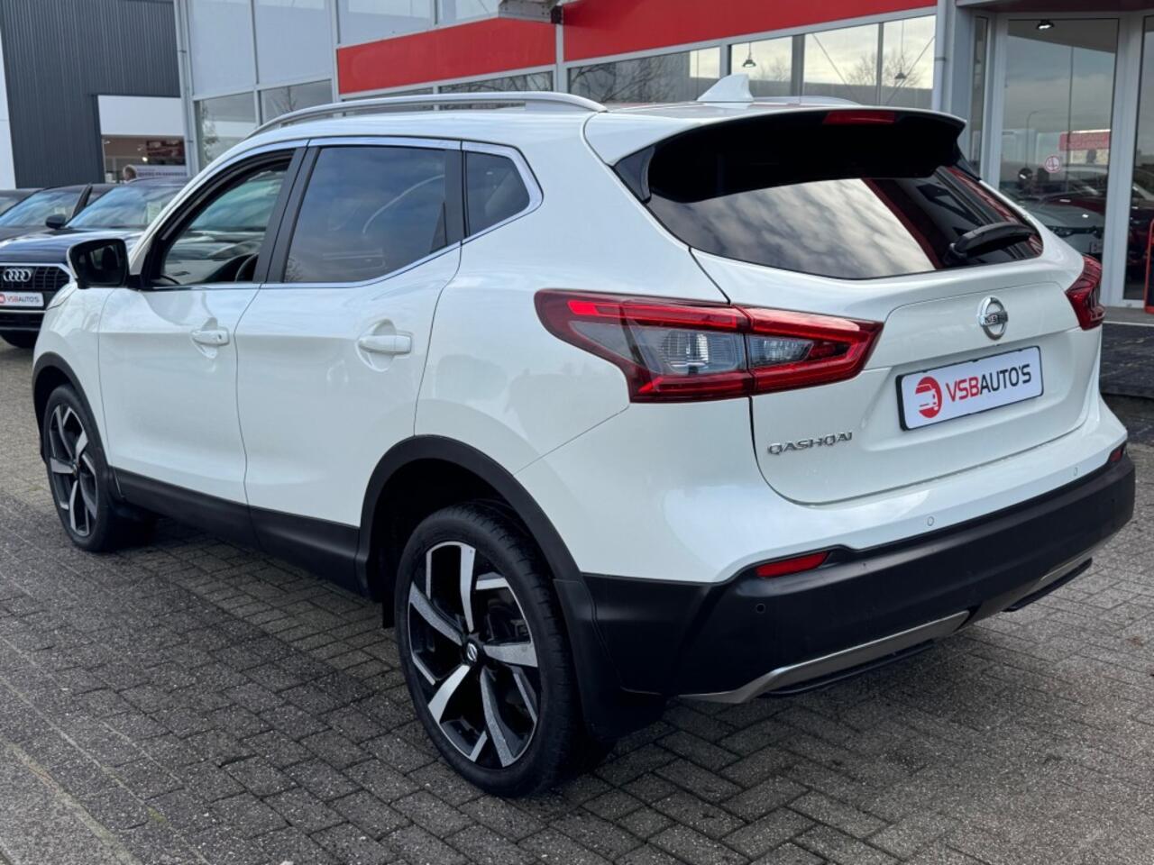 Nissan QASHQAI 1.3 DIG-T AUT. TEKNA 160PK HALF-LEER PANO-DAK 360-CAMERA NAVI AIRCO LMV PDC