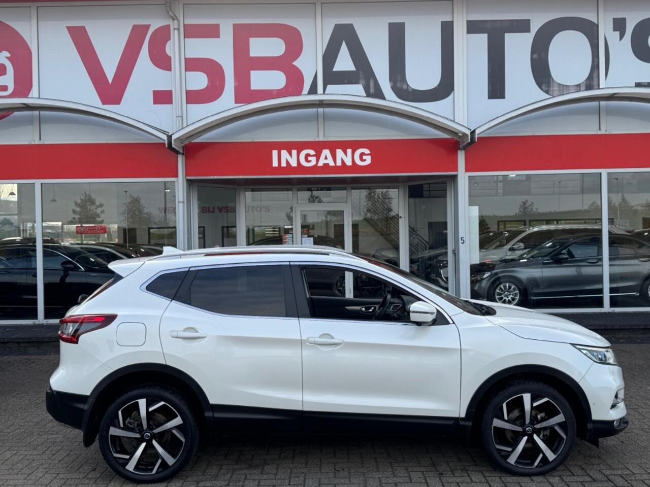 Nissan QASHQAI 1.3 DIG-T AUT. TEKNA 160PK HALF-LEER PANO-DAK 360-CAMERA NAVI AIRCO LMV PDC