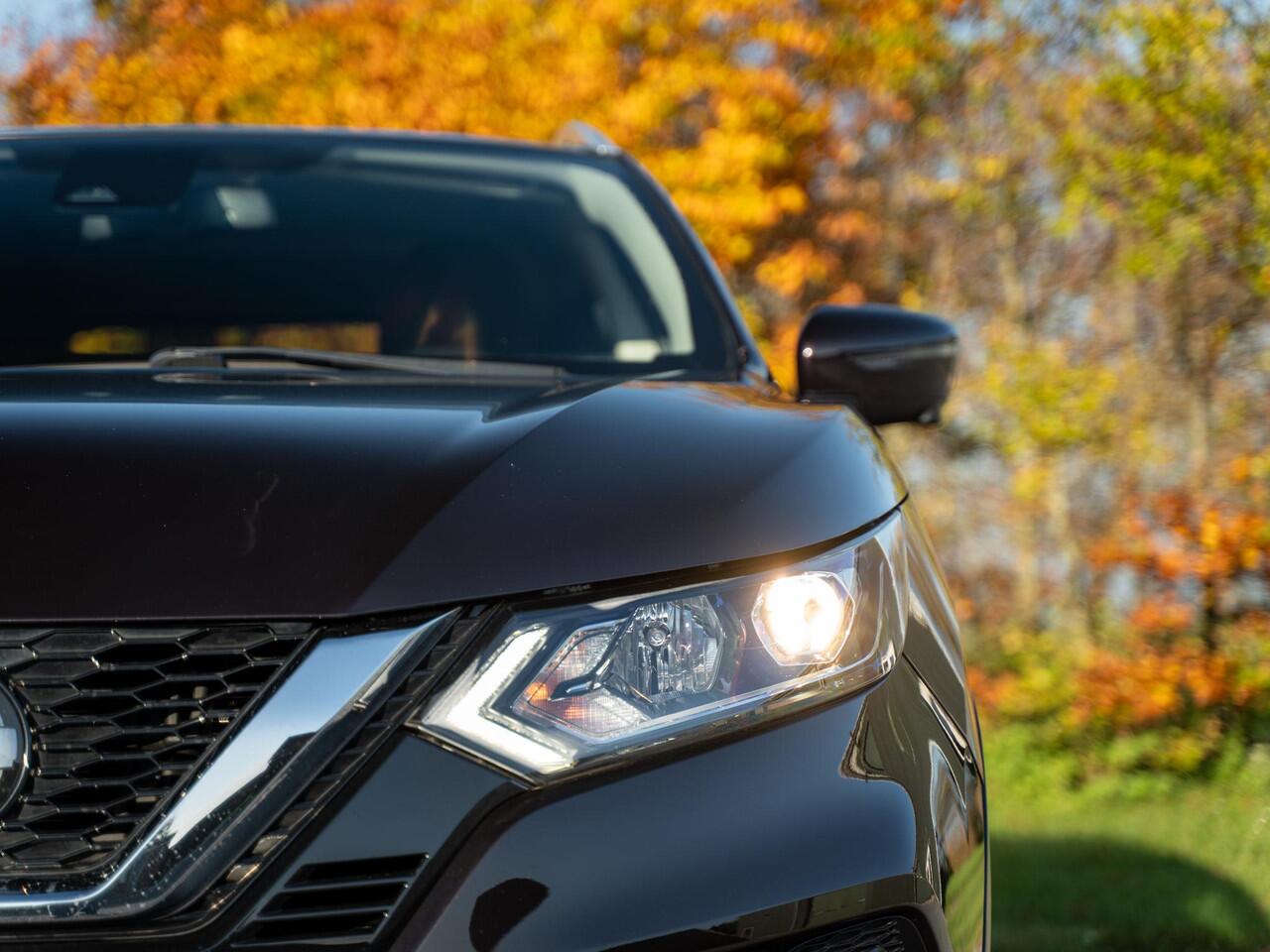 Nissan QASHQAI 1.3 DIG-T N-Connecta // trekhaak // panorama dak