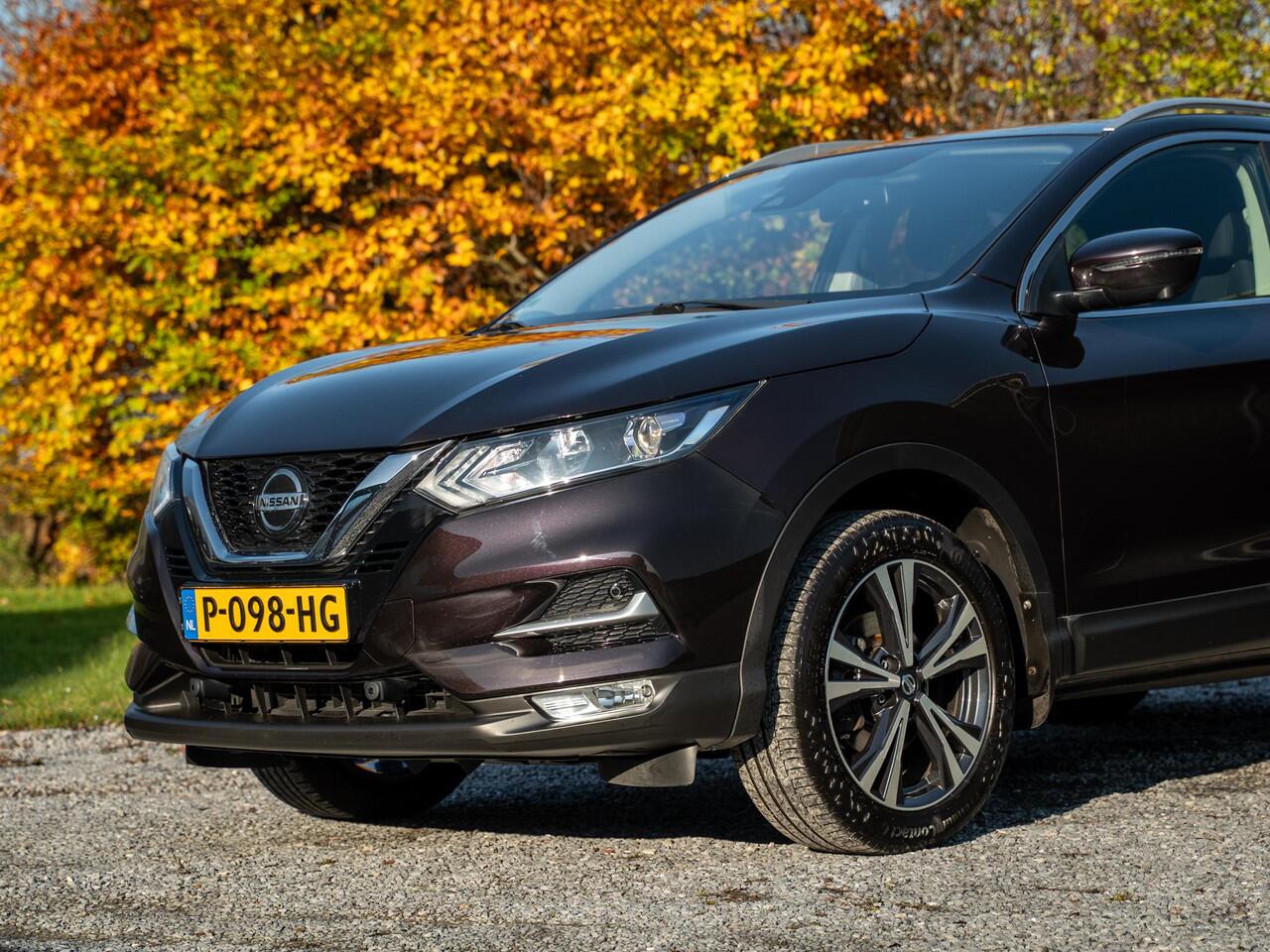 Nissan QASHQAI 1.3 DIG-T N-Connecta // trekhaak // panorama dak