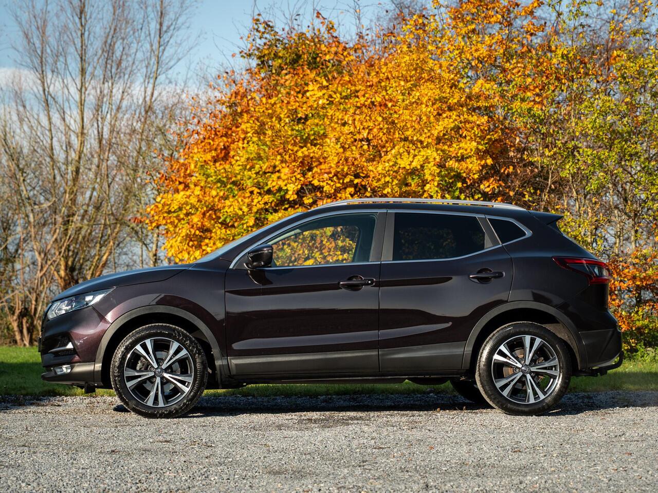 Nissan QASHQAI 1.3 DIG-T N-Connecta // trekhaak // panorama dak