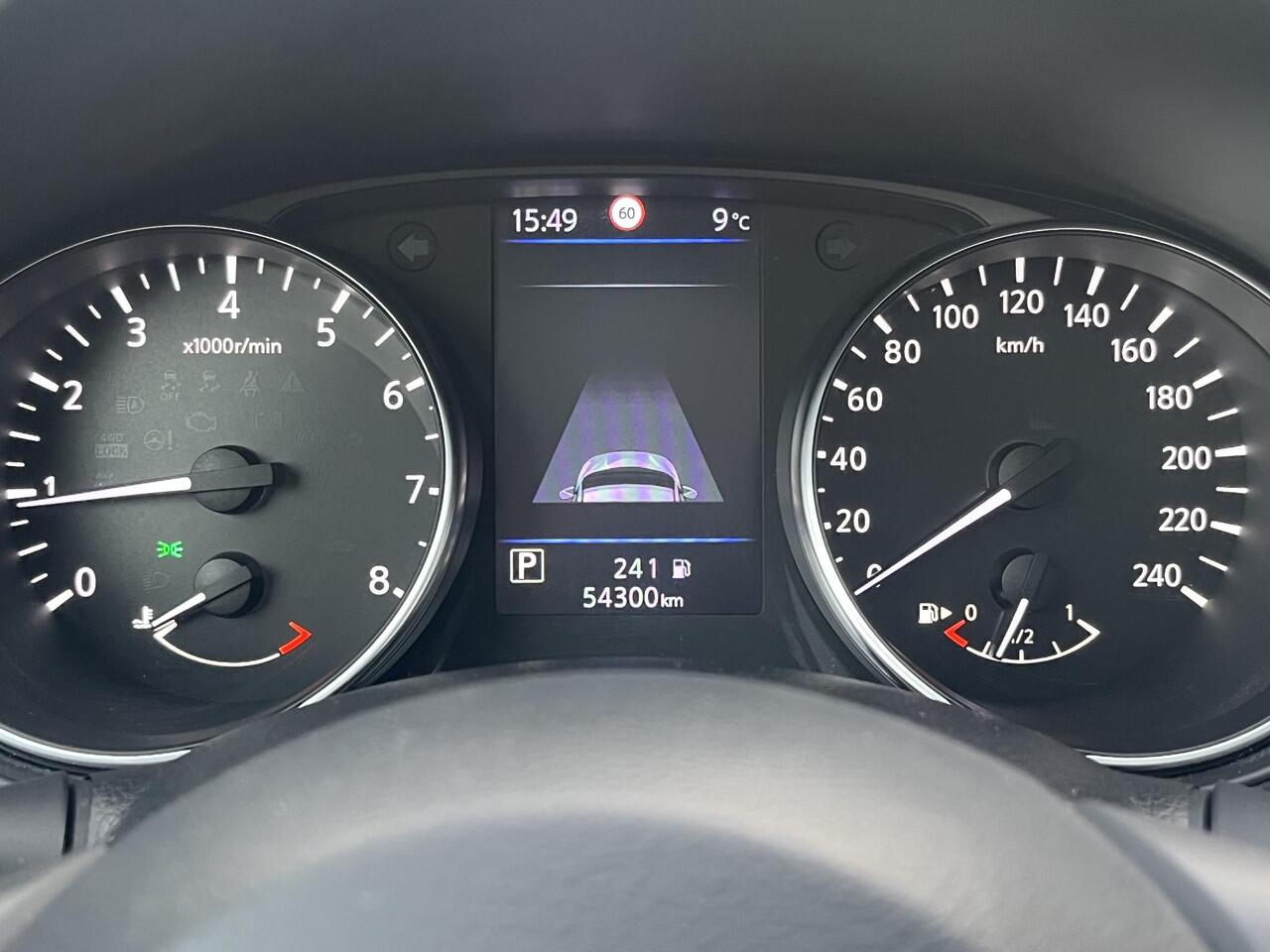 Nissan QASHQAI 1.3 DIG-T N-Connecta / Dealeronderhouden / Trekhaak (1500kg) / Panoramadak / Stoelverwarming / Rondzichtcamera / Adaptieve Cruise Control / Voorruitverwarming / Navigatie / Apple Carplay & Android Auto / Climate Control /