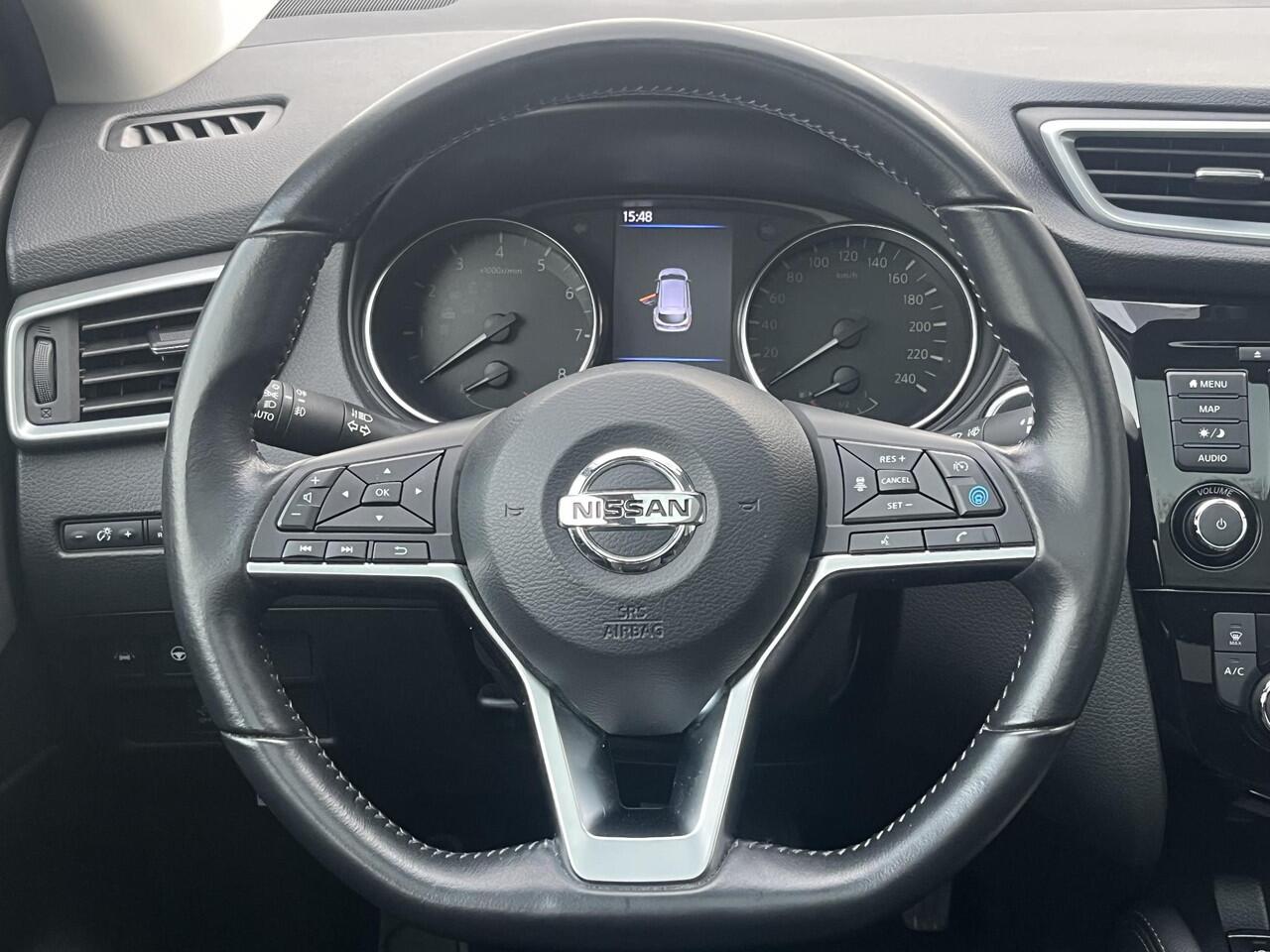 Nissan QASHQAI 1.3 DIG-T N-Connecta / Dealeronderhouden / Trekhaak (1500kg) / Panoramadak / Stoelverwarming / Rondzichtcamera / Adaptieve Cruise Control / Voorruitverwarming / Navigatie / Apple Carplay & Android Auto / Climate Control /