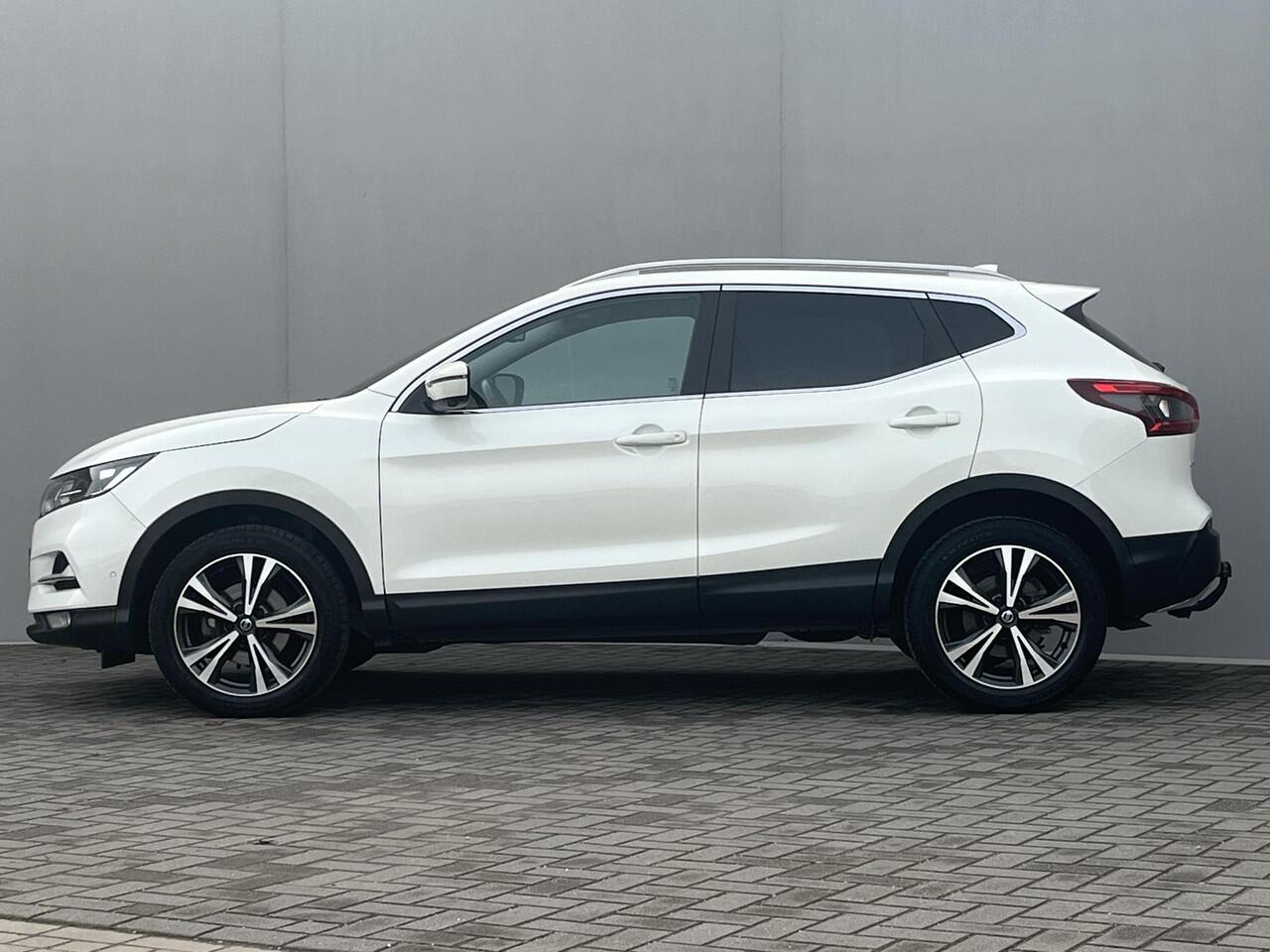 Nissan QASHQAI 1.3 DIG-T N-Connecta / Dealeronderhouden / Trekhaak (1500kg) / Panoramadak / Stoelverwarming / Rondzichtcamera / Adaptieve Cruise Control / Voorruitverwarming / Navigatie / Apple Carplay & Android Auto / Climate Control /