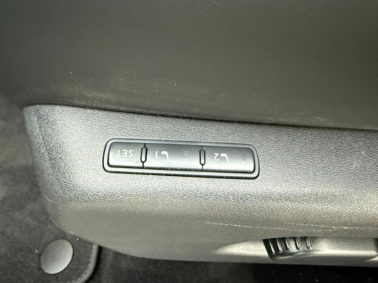 Nissan QASHQAI 1.3 DIG-T Tekna + *Trekhaak & Stoelverwarming*