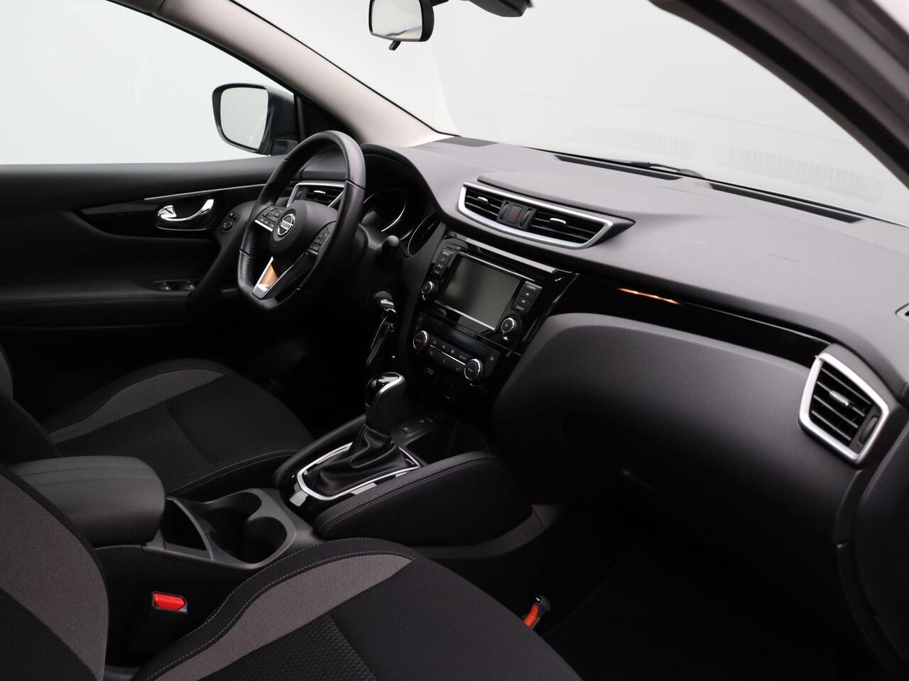 Nissan QASHQAI 158pk DIG-T Acenta | Trekhaak | Automaat | Apple Carplay & Android Auto | 1500kg trekgewicht |