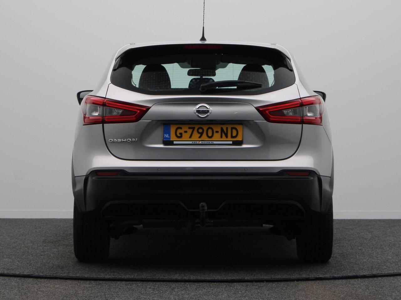 Nissan QASHQAI 158pk DIG-T Acenta | Trekhaak | Automaat | Apple Carplay & Android Auto | 1500kg trekgewicht |