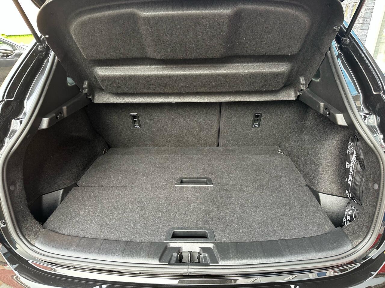 Nissan QASHQAI 1.3 DIG-T Tekna Automaat Panoramadak RIJKLAAR