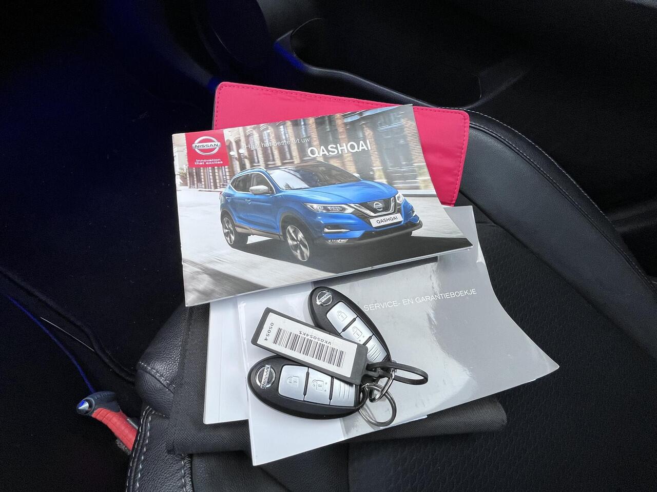 Nissan QASHQAI 1.2 Tekna + 360 camera - Halfleder interieur - Panormadak - Stoelverwarming - Blindspot Warning