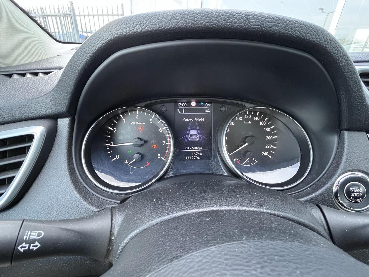 Nissan QASHQAI 1.2 Tekna + 360 camera - Halfleder interieur - Panormadak - Stoelverwarming - Blindspot Warning