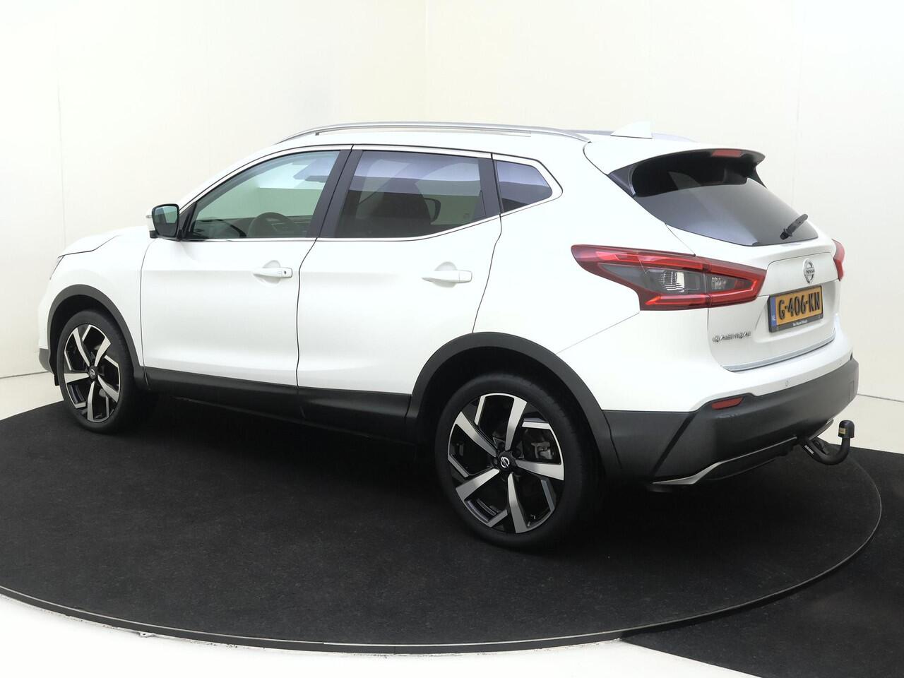 Nissan QASHQAI 1.3 DIG-T Tekna | Panorama dak | Stoelverwarming | 360 Camera | Trekhaak