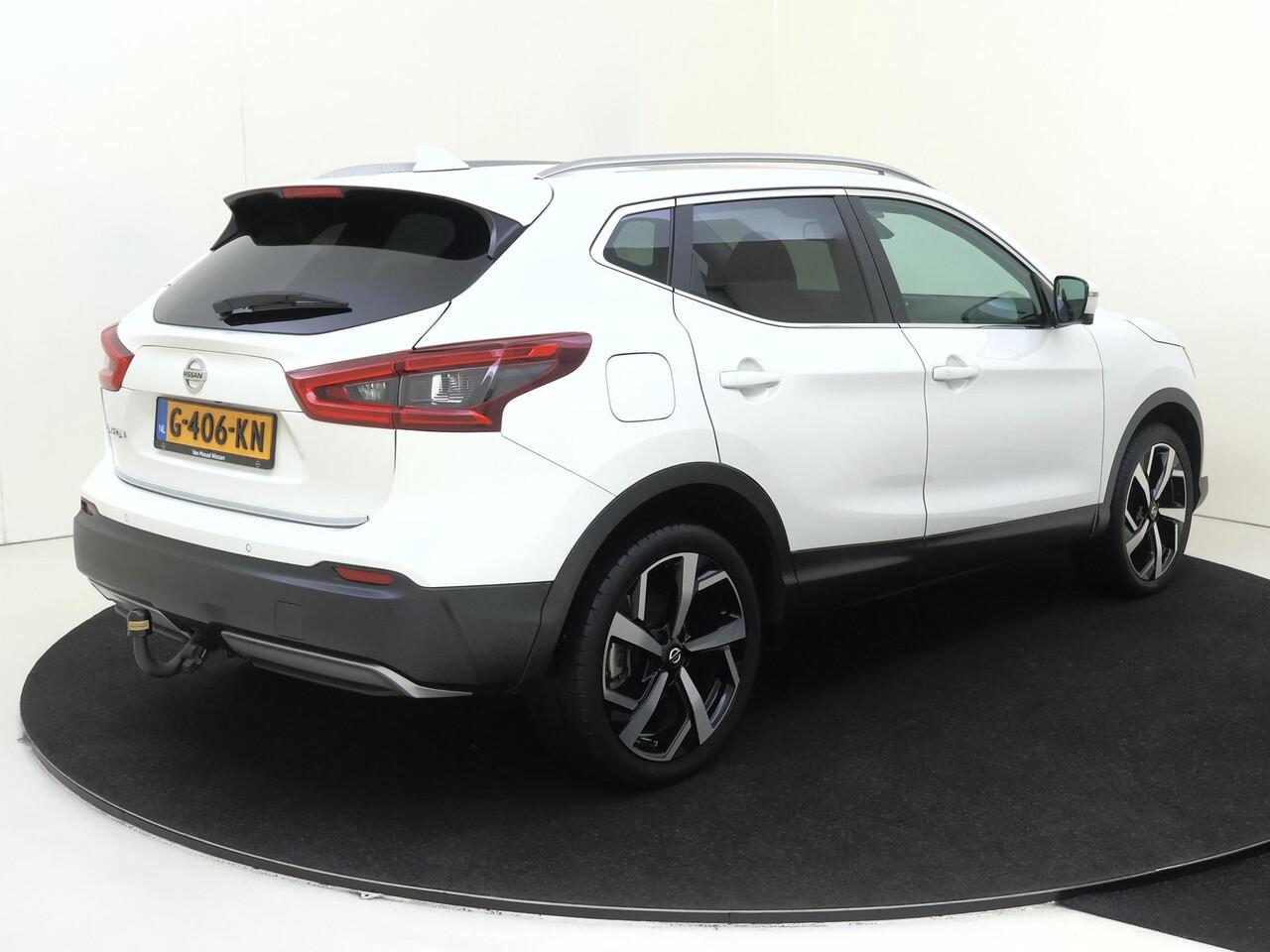 Nissan QASHQAI 1.3 DIG-T Tekna | Panorama dak | Stoelverwarming | 360 Camera | Trekhaak