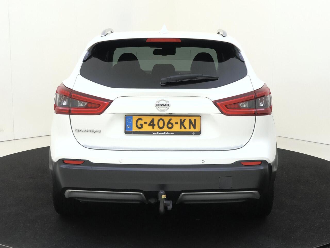 Nissan QASHQAI 1.3 DIG-T Tekna | Panorama dak | Stoelverwarming | 360 Camera | Trekhaak