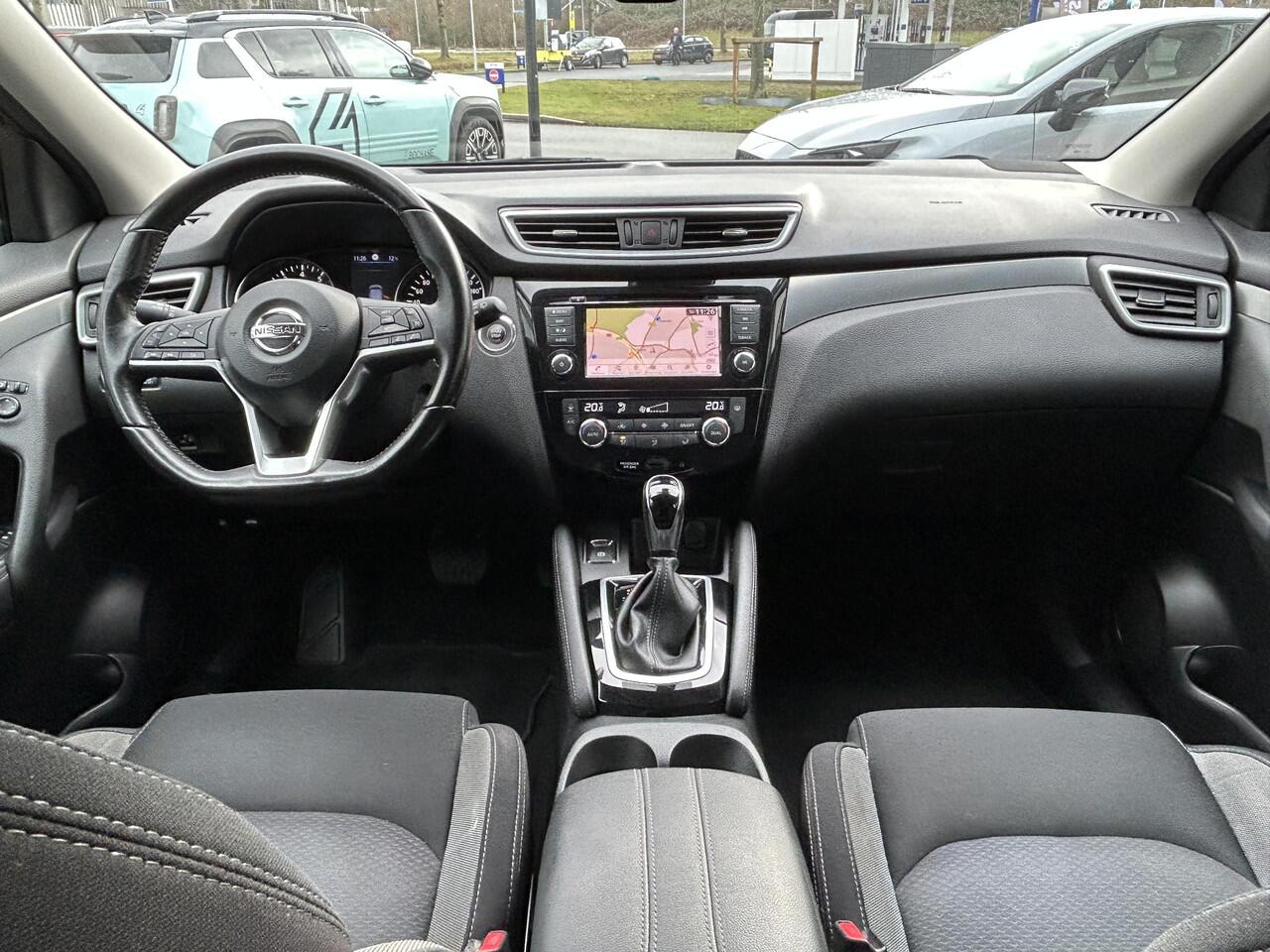 Nissan QASHQAI 1.3 DIG-T N-Connecta | 360 Camera | Navigatie |