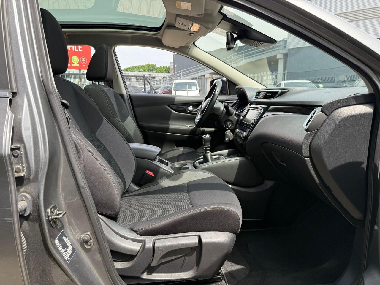 Nissan QASHQAI 1.3 DIG-T Business Edition *Stoelverw & pano*