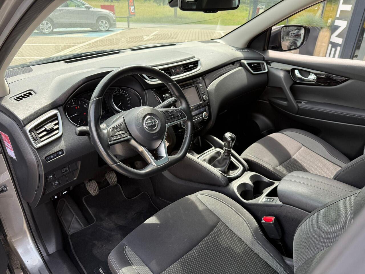 Nissan QASHQAI 1.3 DIG-T Business Edition *Stoelverw & pano*