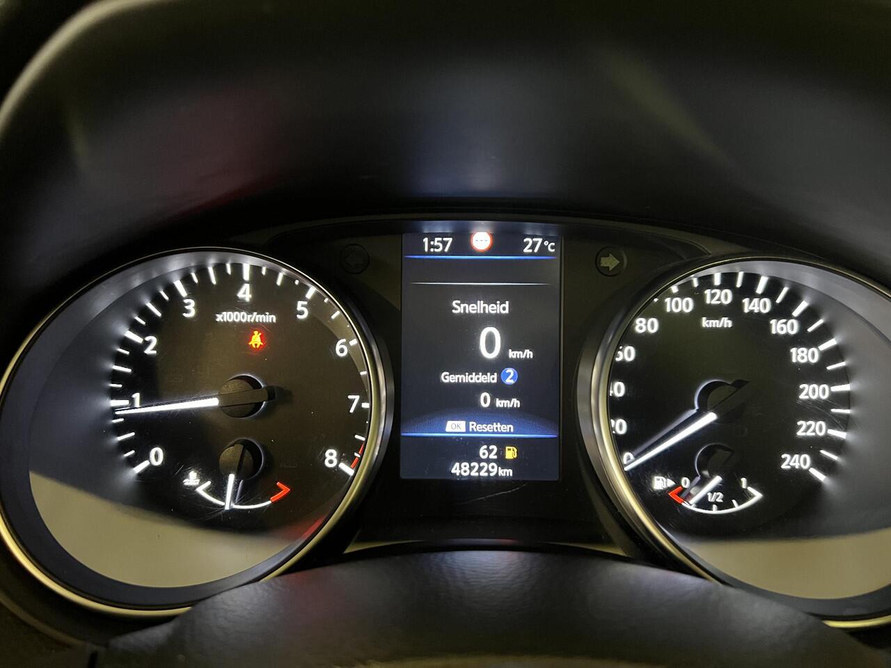 Nissan QASHQAI 1.3 DIG-T Business Edition | Panoramadak | 360º Camera | Navigatie |