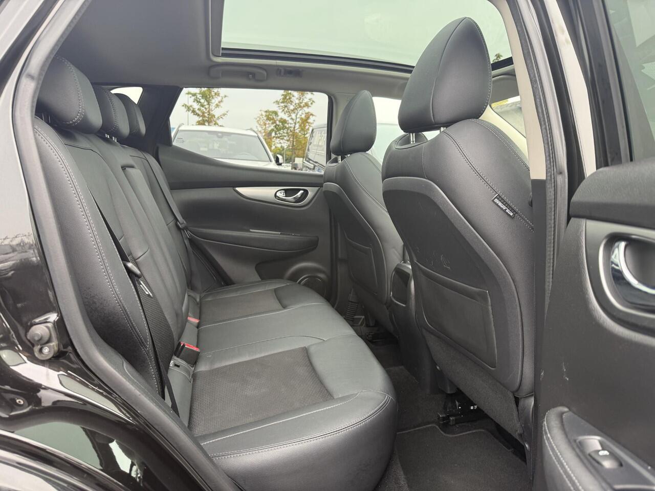 Nissan QASHQAI 1.3 DIG-T Tekna + 2e Eigenaar,Pano,Navi,Camera,Trekhaak,Stoelverwarming,Clima,Cruise,Pdc V+A,Keyless,Halfleder,Dealer Onderhouden,Apk tot 03-2026