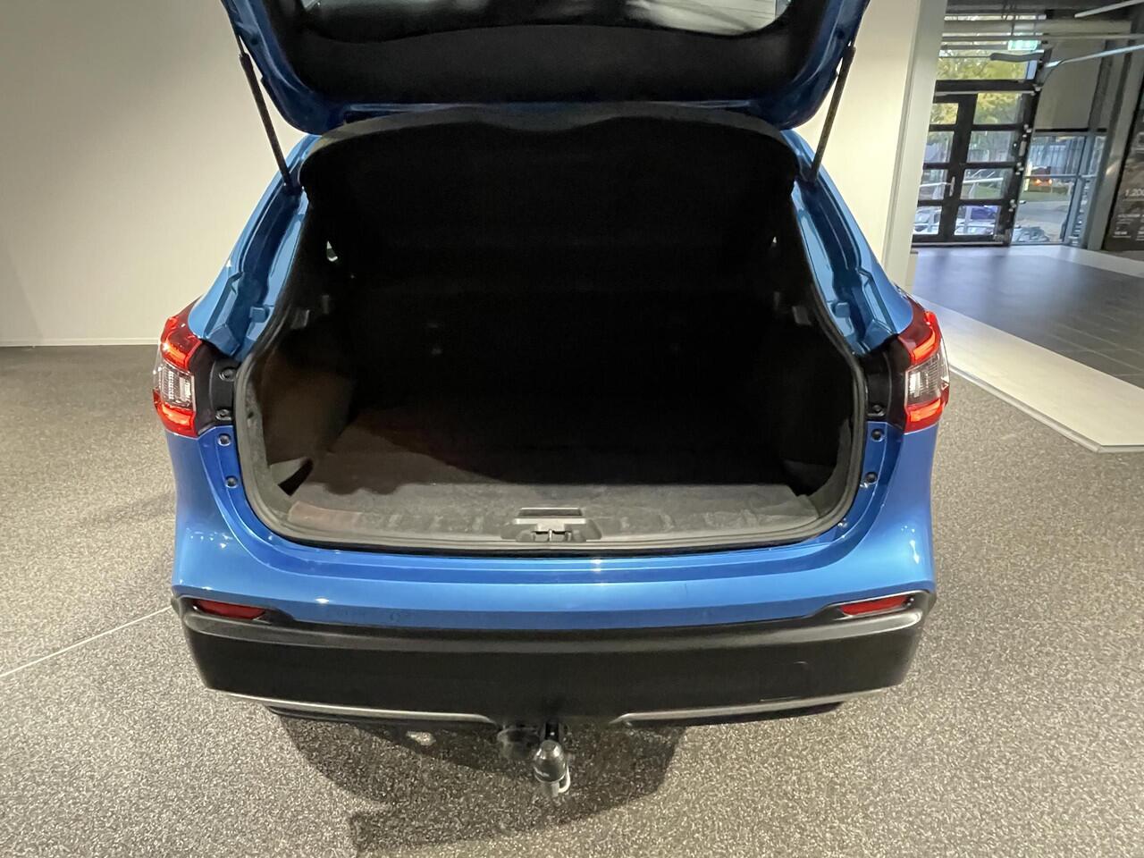 Nissan QASHQAI 1.3 DIG-T N-Connecta | Trekhaak | Climatie Controle | Navigatie | Camera