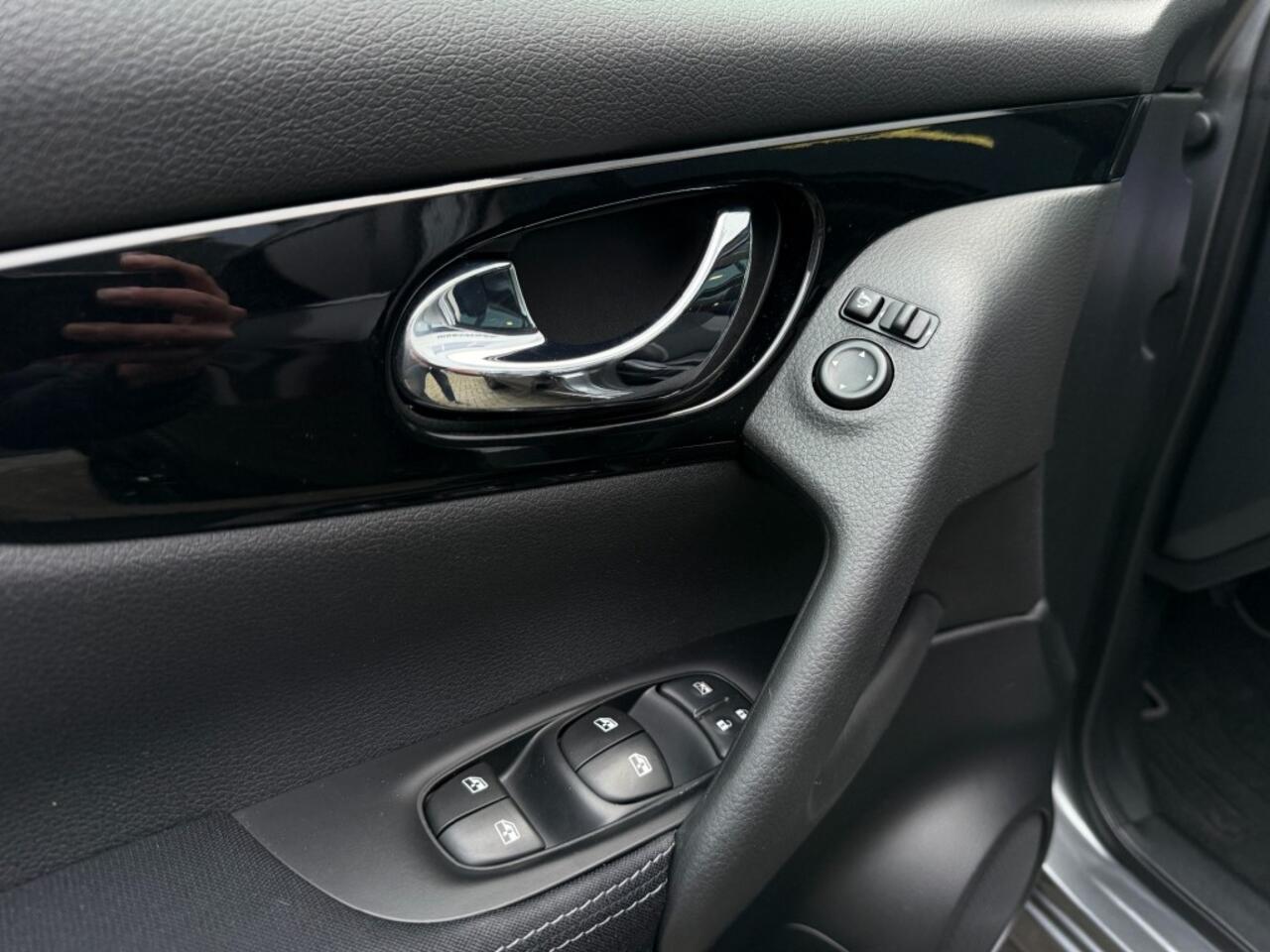 Nissan QASHQAI 1.3 DIG-T Edition 140pk,Panorama,Carplay,Clima,Cruise,Camera,PDC