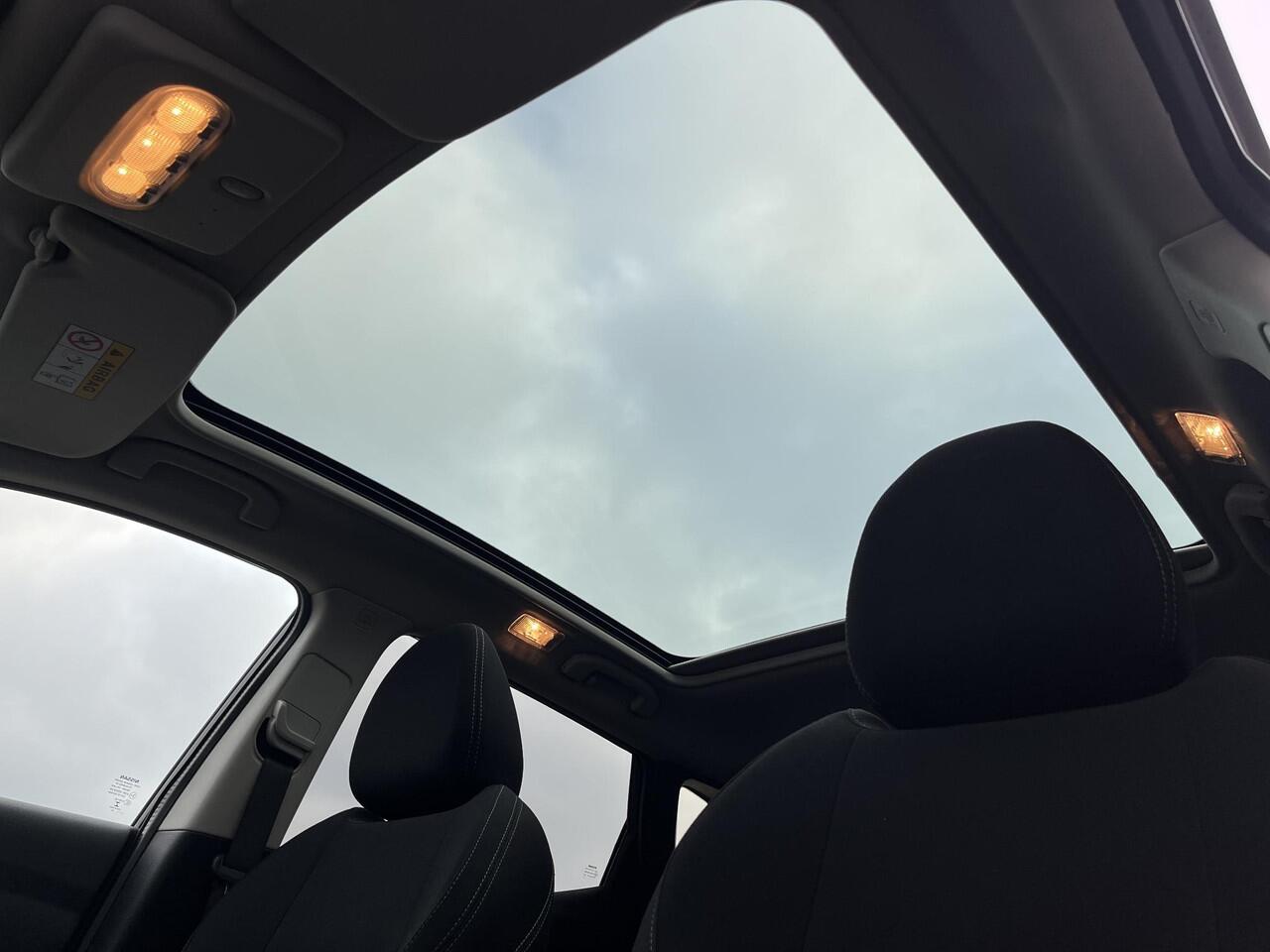 Nissan QASHQAI 1.3 DIG-T Business Edition / 100% Dealeronderhouden / Panoramadak / 360° Camera / Adaptieve Cruise Control / Keyless Entry & Start / Navigatie full map / Apple Carplay & Android Auto / Stoel- en Voorruitverwarming / Climate Control / Dodehoek Detectie