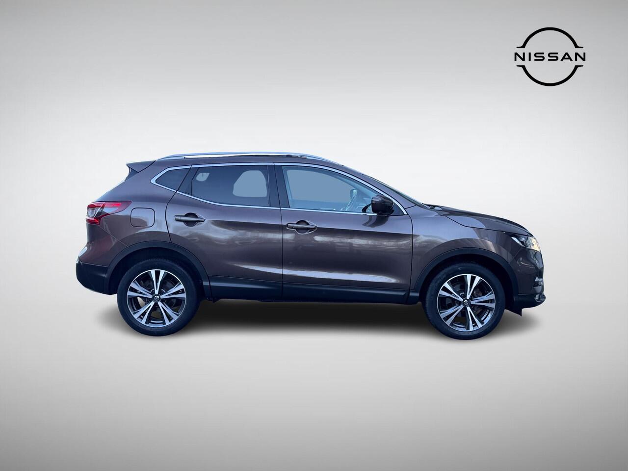 Nissan QASHQAI 1.3 DIG-T N-Connecta Design Pack + Trekhaak!
