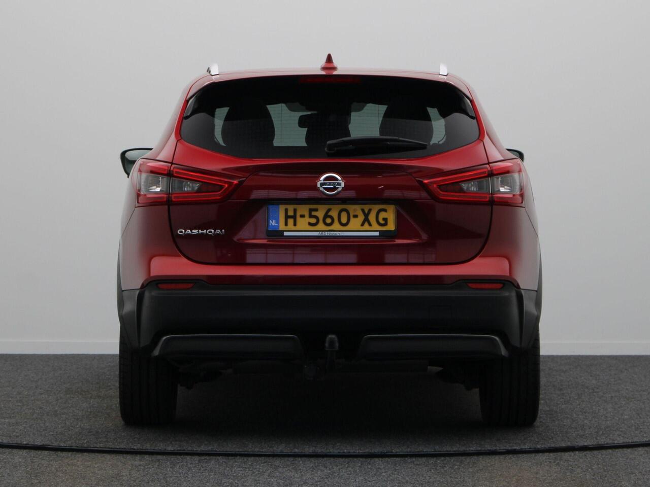 Nissan QASHQAI 1.3 DIG-T Tekna + | Lederen bekleding | Stoelverwarming | Trekhaak | Bose Audio | Apple Carplay & Android Auto |