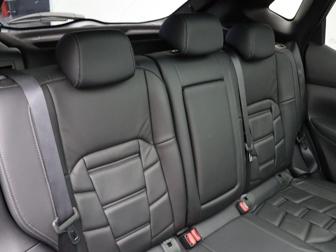 Nissan QASHQAI 1.3 DIG-T Tekna + | Lederen bekleding | Stoelverwarming | Trekhaak | Bose Audio | Apple Carplay & Android Auto |