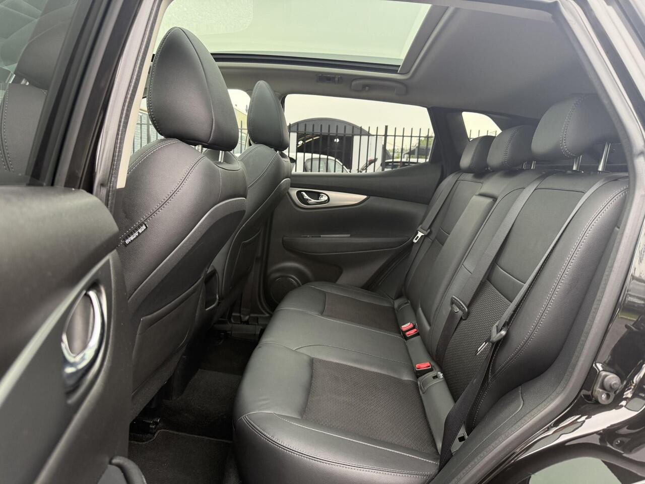 Nissan QASHQAI 1.3 DIG-T Tekna + 2e Eigenaar,Pano,Navi,Camera,Trekhaak,Stoelverwarming,Clima,Cruise,Pdc V+A,Keyless,Halfleder,Dealer Onderhouden,Apk tot 03-2028