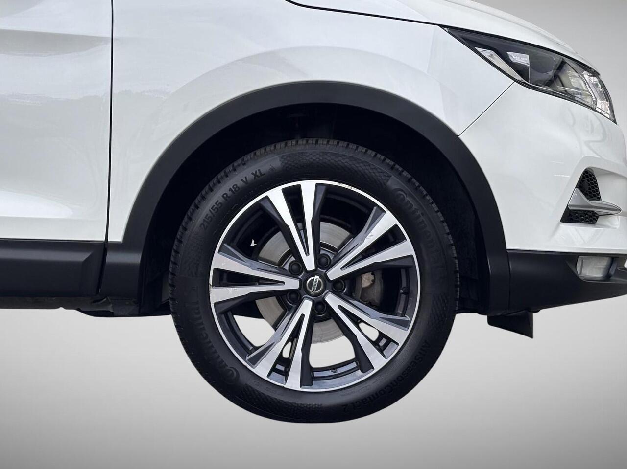 Nissan QASHQAI 1.3 DIG-T N-Connecta Design Pack | Trekhaak | Panoramadak | Apple Carplay/Android Auto | 360° Camera | Keyless Entry | Navigatie | DAB