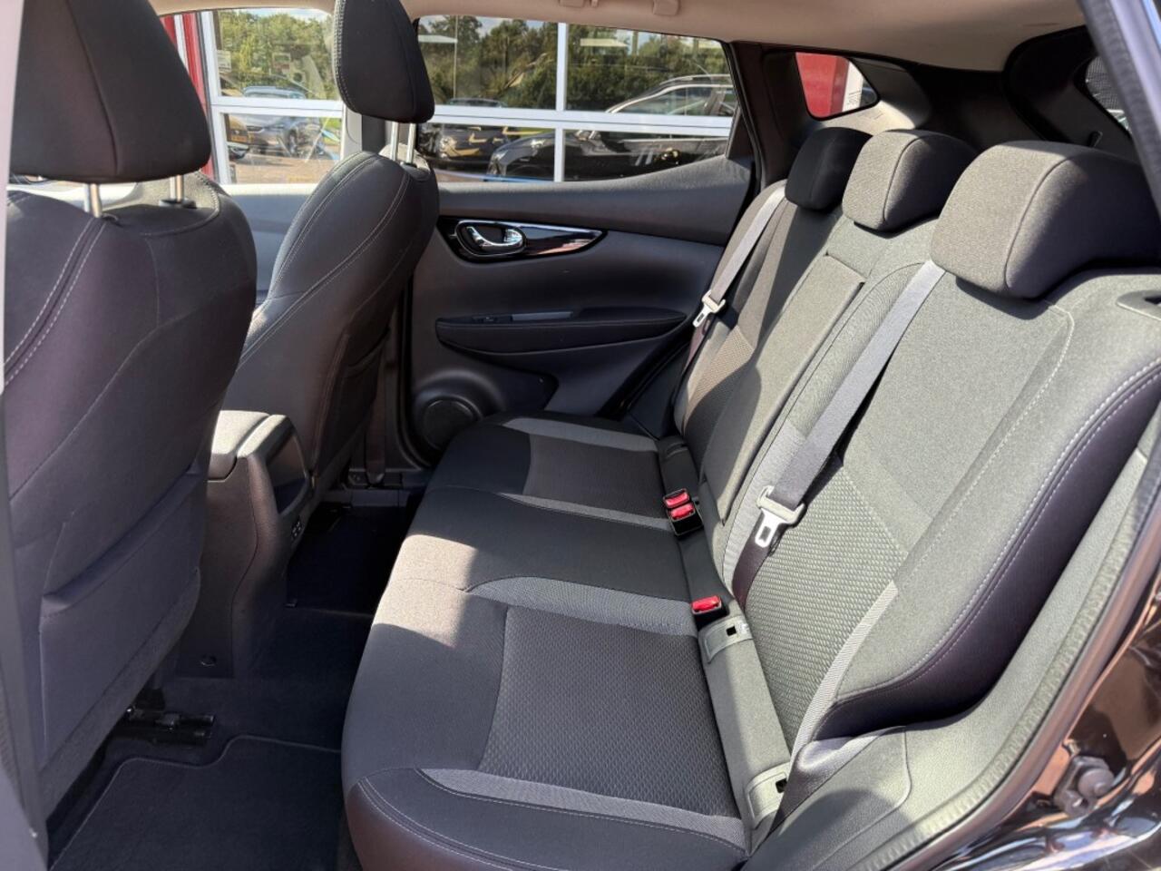 Nissan QASHQAI 1.3 DIG-T 140 PK N-CONNECTA CAMERA/TREKHAAK/NAVIGATIE/CRUISE CONTROL