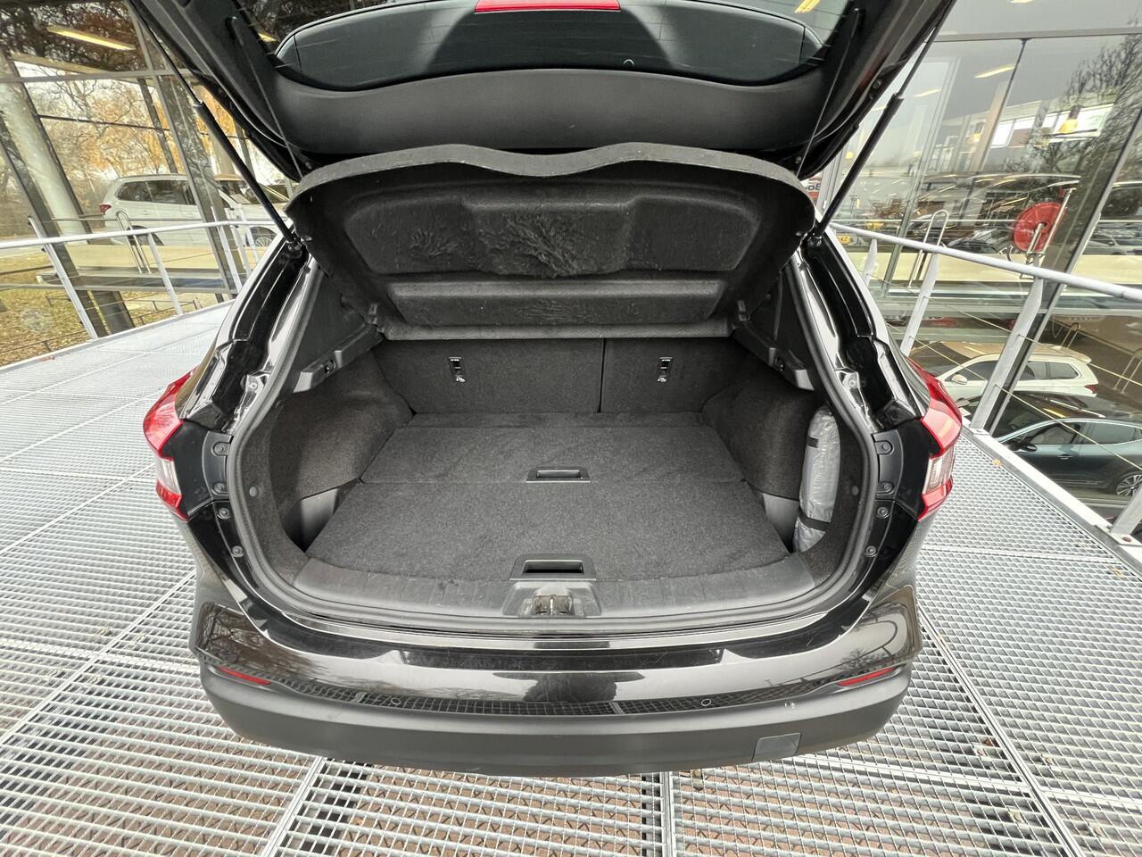 Nissan QASHQAI 1.3 DIG-T Business Edition | Automaat | Panoramadak | 360° Camera | Navigatie