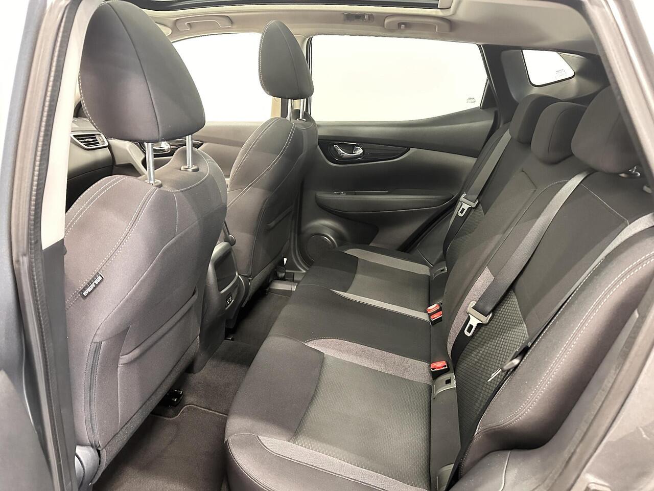 Nissan QASHQAI 1.3 DIG-T N-Connecta Panorama dak PDC VA+ 360 Camera Airco Climatronic Navi Carplay 18" LM Velgen NL Auto