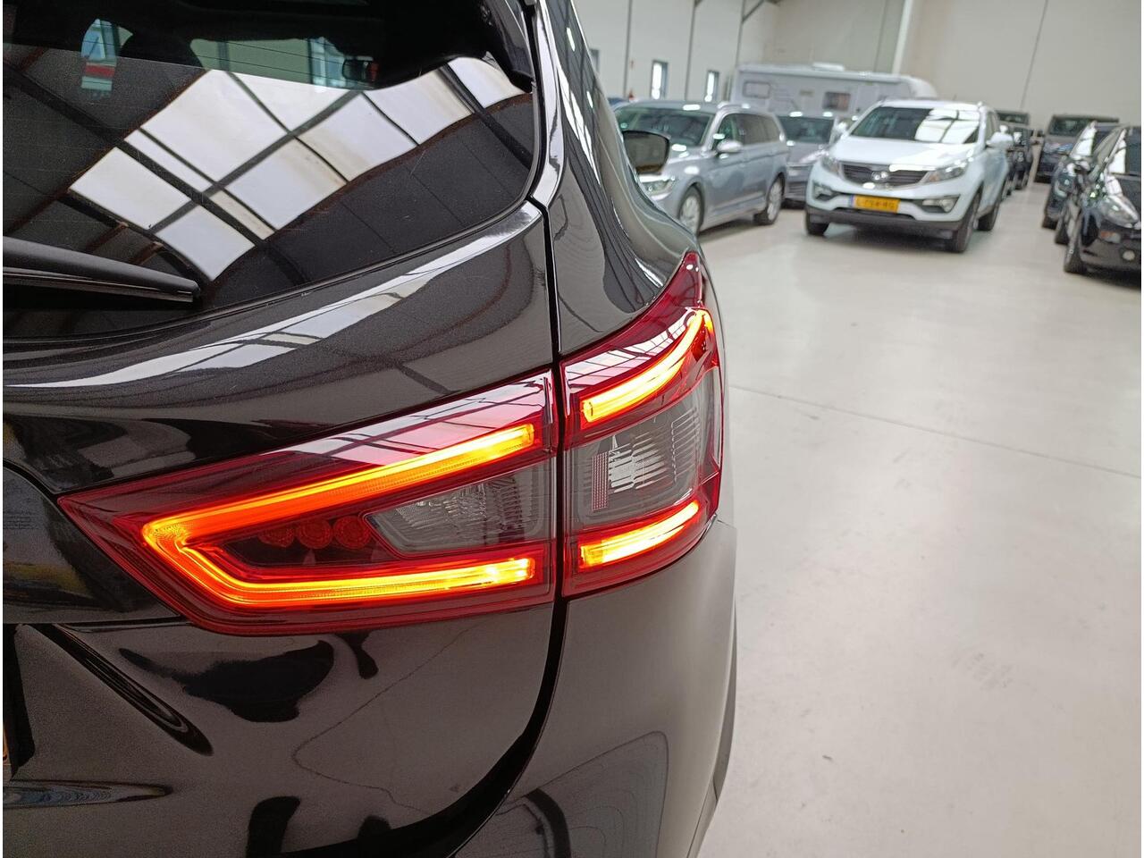 Nissan QASHQAI 1.3 DIG-T Tekna Pano dak| Automaat | 360 Camera | stoelverwarming | parkeer sensoren