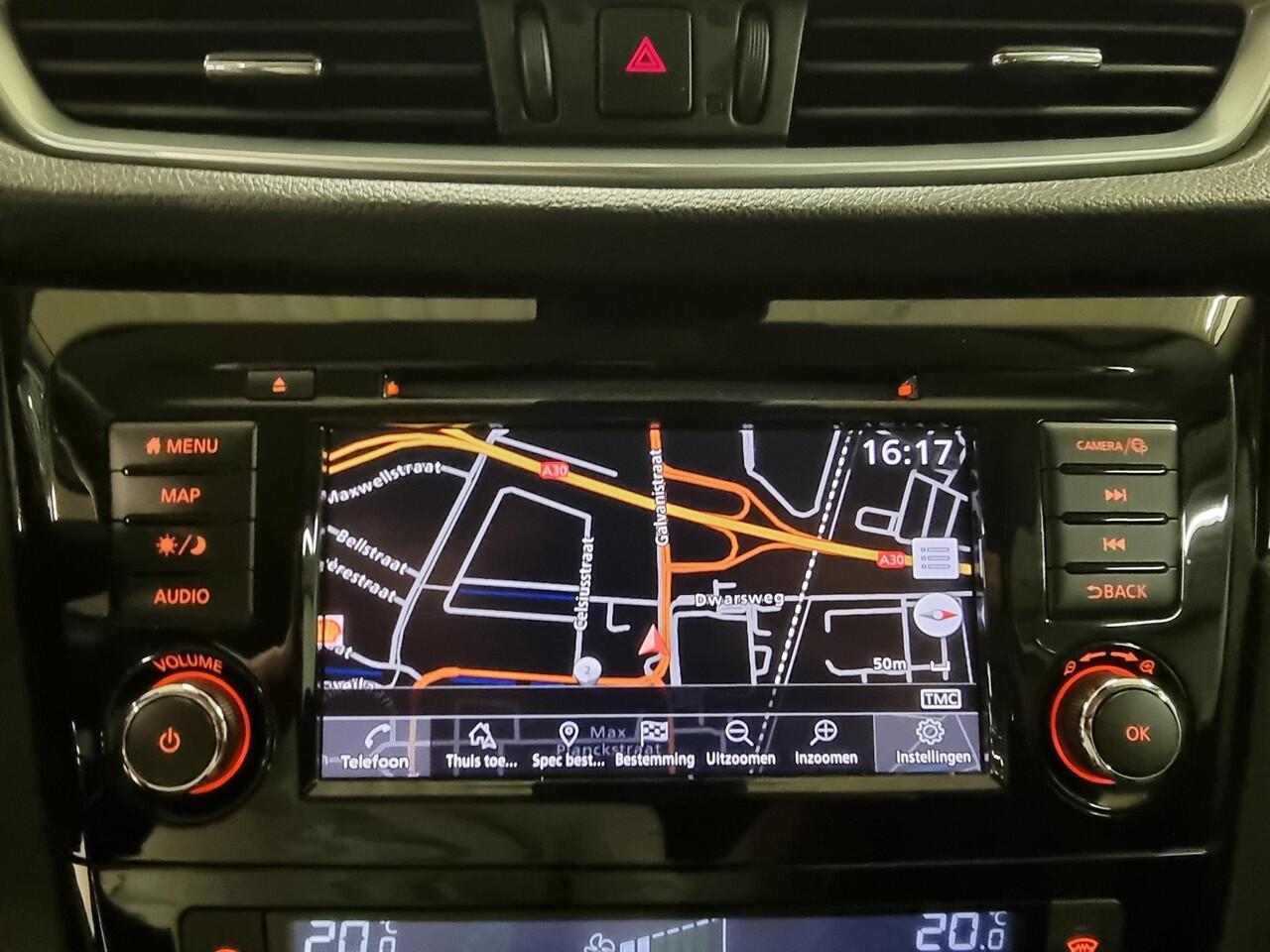 Nissan QASHQAI 1.3 DIG-T N-Connecta | Trekhaak | Navigatie | Stoelverwarming |