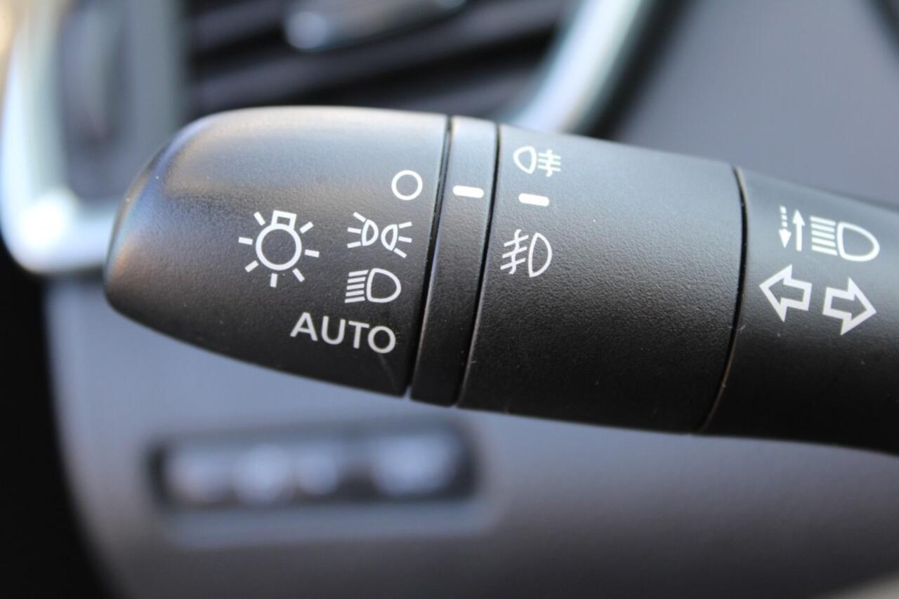 Nissan QASHQAI 1.3 DIG-T 140pk Tekna ECC/leer/navi/camera/ACC/pano/trekhaak