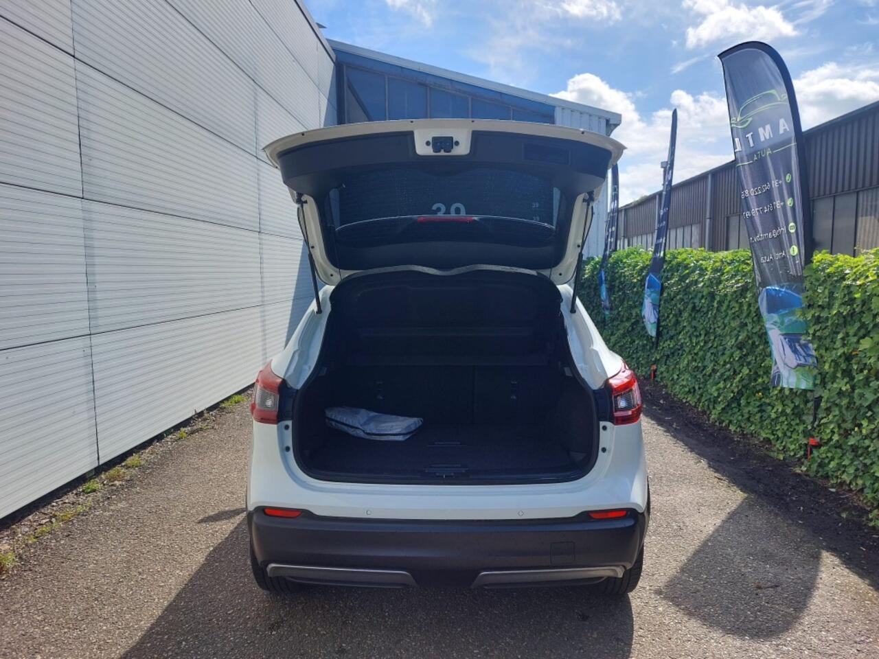 Nissan QASHQAI 1.3 DIG-T Bus. Ed.