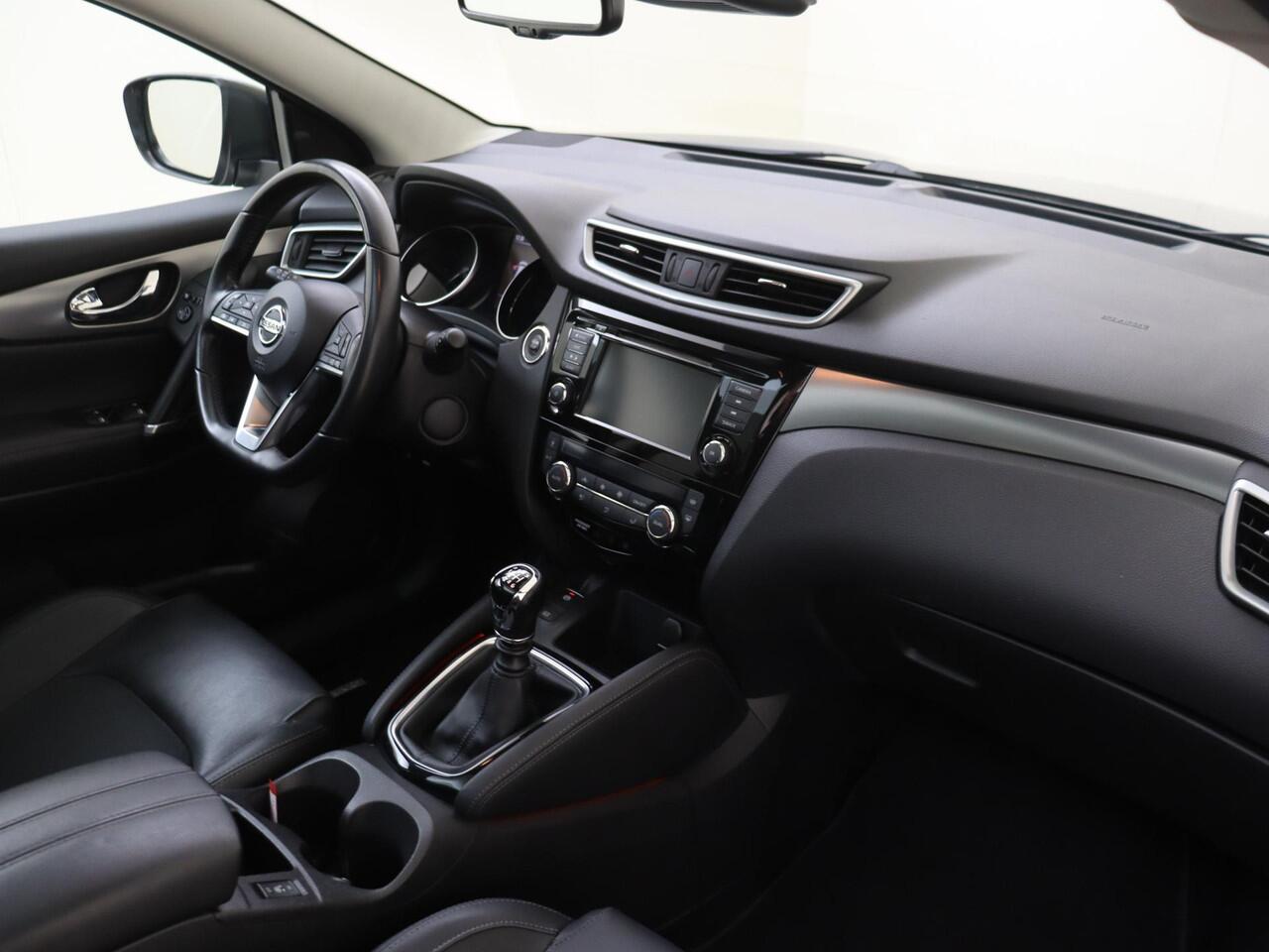 Nissan QASHQAI 1.3 DIG-T Tekna | Trekhaak | Cruise control | Lichtmetalen velgen