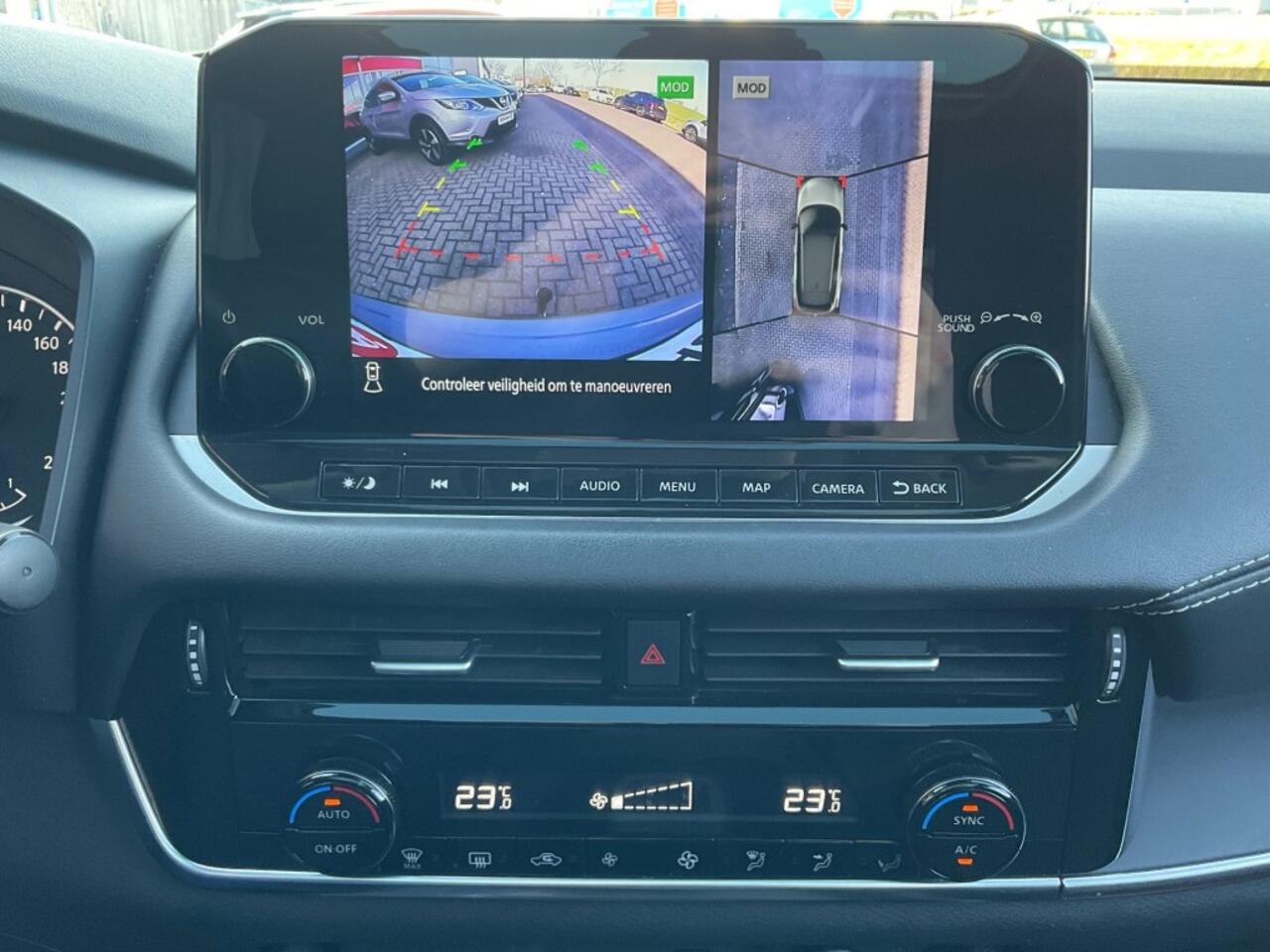 Nissan QASHQAI 1.3 MHEV AUT. 158PK LED PANO-DAK TREKHAAK CAMERA CARPLAY