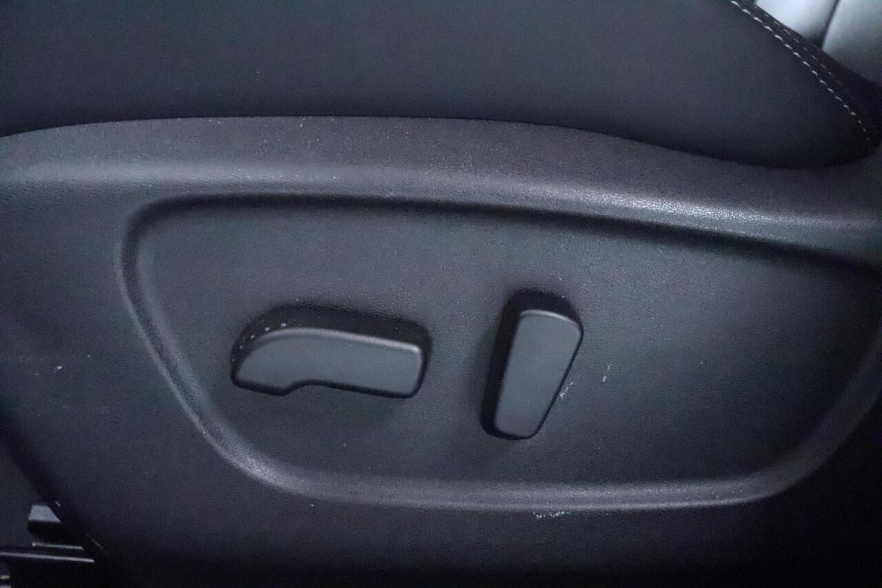 Nissan QASHQAI 1.3 DIG-T 160 Pk. Premium Edition | 360 Camera | Panoramadak | Leder | Stoelverwarming | LED | AppleCarplay AndroidAuto | Trekhaak |